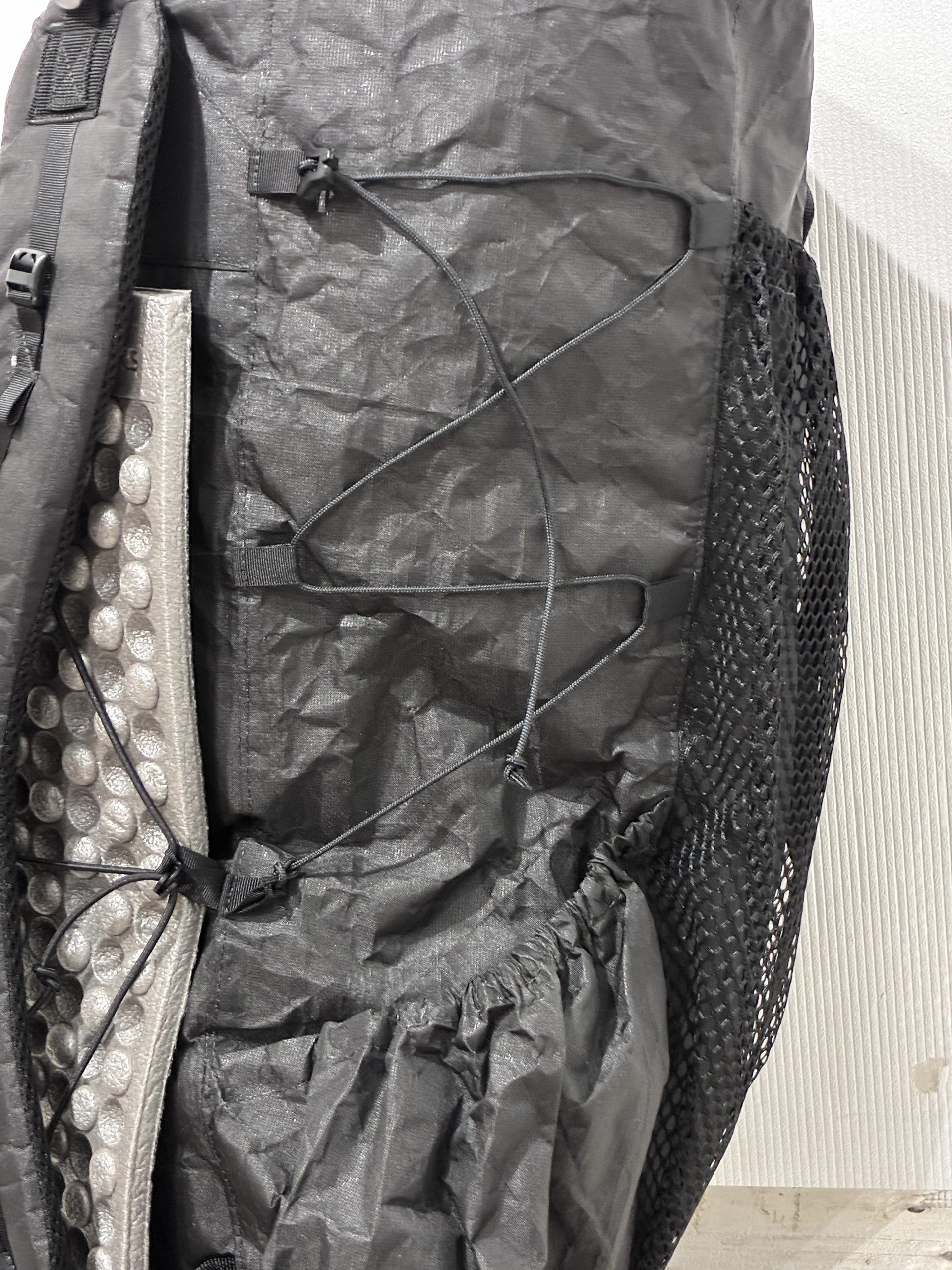 Zpacks Nero Classic Backpack 40L | Bright Light
